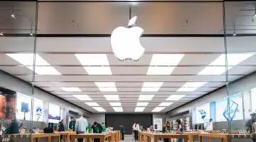 “أبل” تخطط لإطلاق هاتف “آيفون” قابل للطي